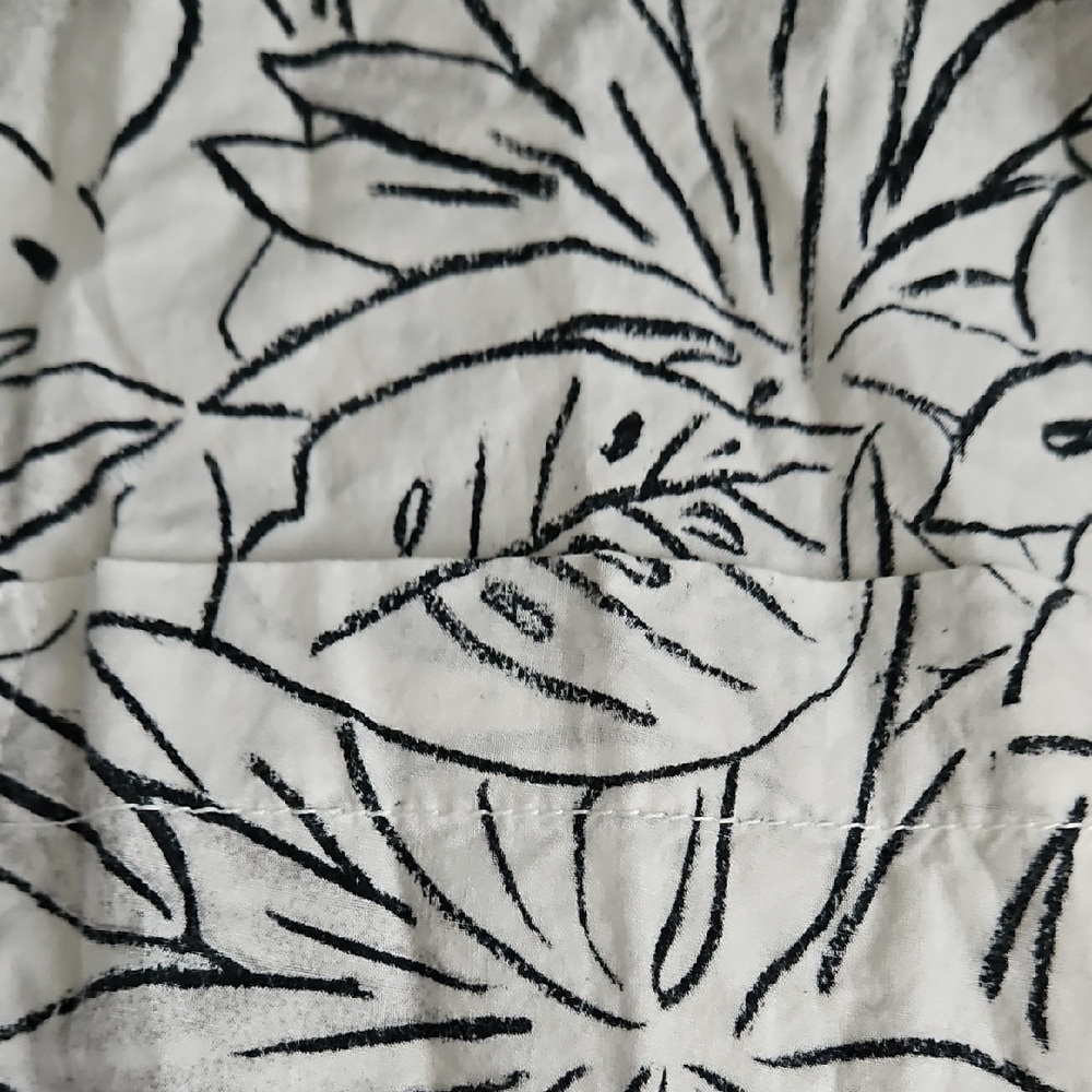 Tommy Bahama Monochrome Floral Button-Down Shirt - Picture 6 of 13